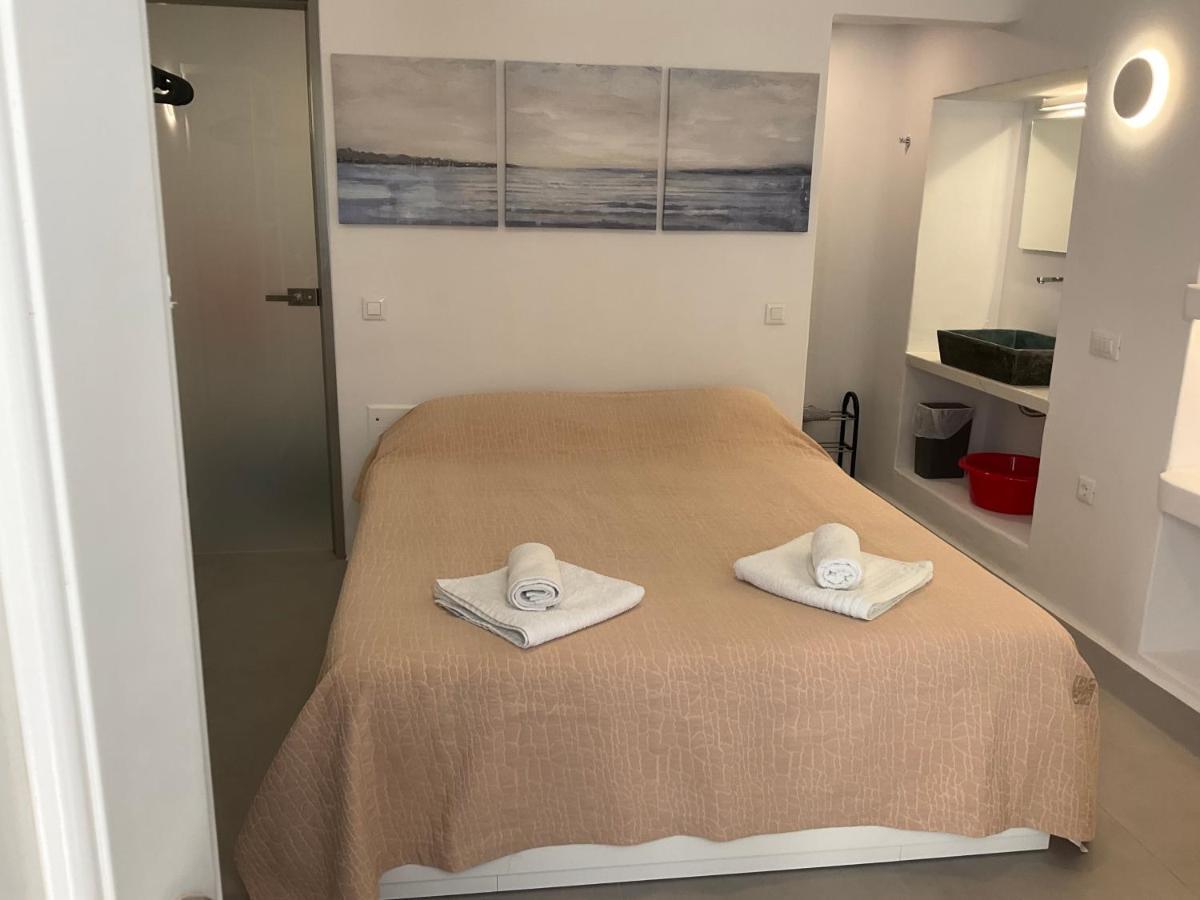 Apartment Studio In *
